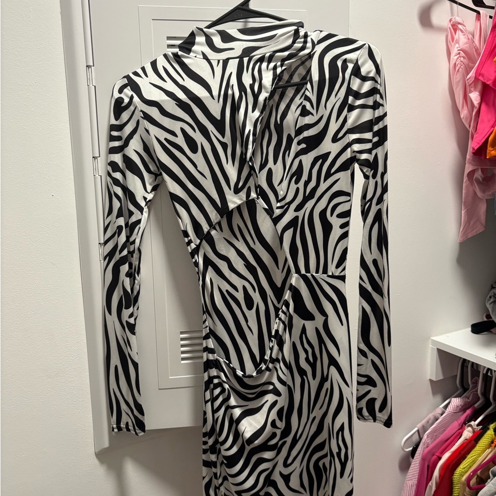 EGO Black and White Zebra Print Long Sleeve Dress - Picture 4 of 4